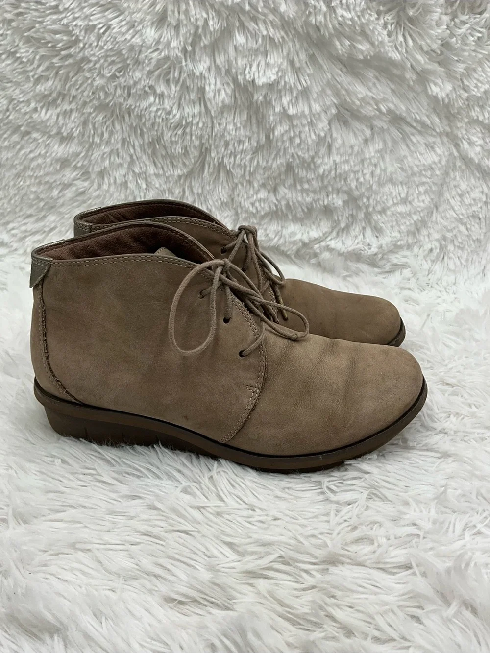 Dansko “Joy” Chukka Boots Size EU 38 US 7.5-8 Taupe / Brown